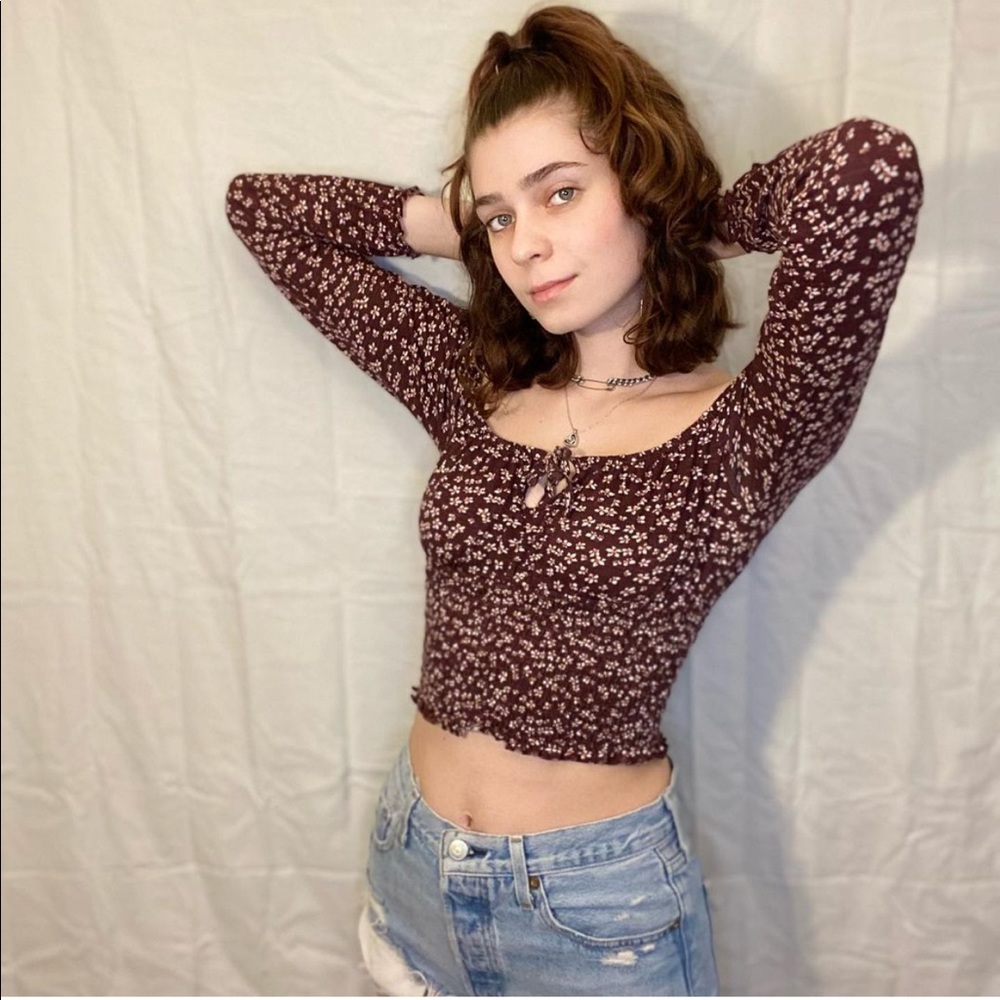 ⭐️3 of 30⭐️ Pacsun Floral Off the Shoulder top